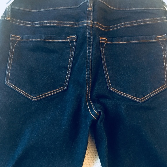 Old Navy Jeans - Picture 3 of 4